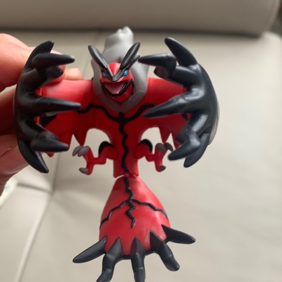 TOMY Nintendo Pokemon Yveltal 2013 XY Legendary PVC Figure 4" - Picture 1 of 6
